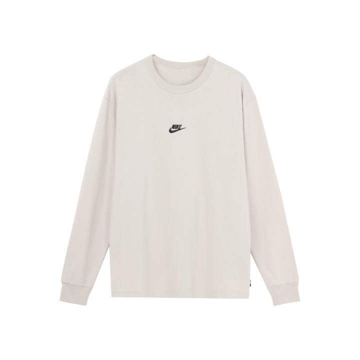 Nike Nike T Shirts Men's White Crew Neck Moderate Straight Fit