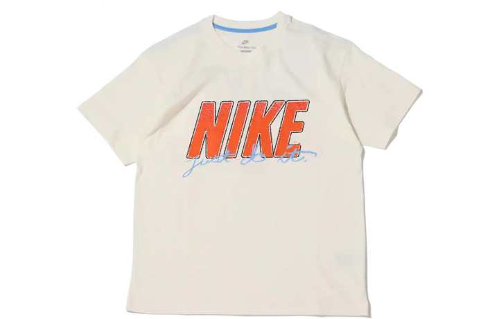 Nike Nike T Shirts Men's White Crew Neck Moderate Straight Fit