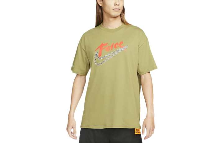 Nike Nike T Shirts Men's Green Crew Neck Moderate Straight Fit