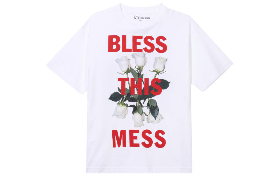 UNIQLO T Shirts Women's White Crew Neck Moderate Straight Fit