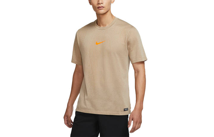 Nike Nike T Shirts Men's Khaki Crew Neck Moderate Straight Fit