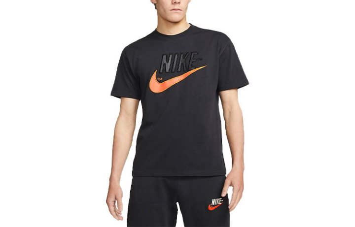 Nike Nike T Shirts Men's Black Crew Neck Moderate Straight Fit