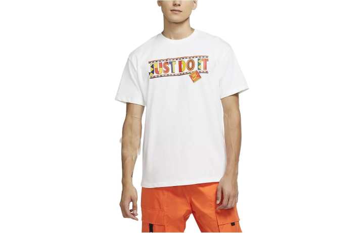 Nike Nike T Shirts Men's White Crew Neck Moderate Straight Fit