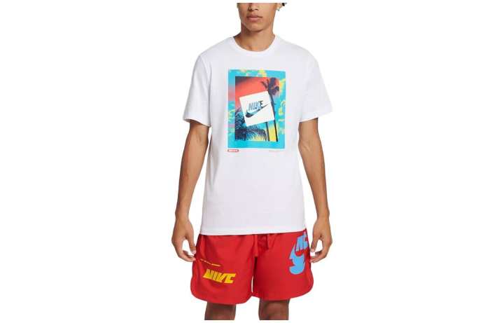 Nike Nike T Shirts Men's White Crew Neck Moderate Straight Fit