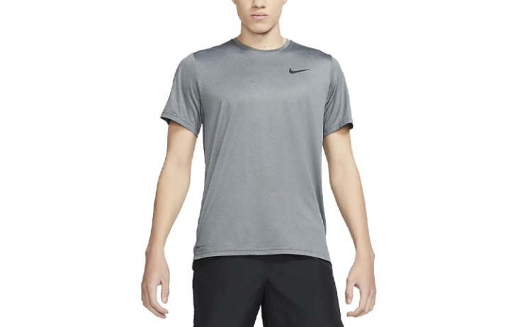 Nike Nike T Shirts Men's Smoke Gray Crew Neck Moderate Straight Fit