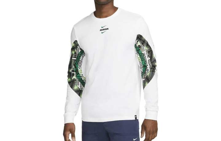 Nike Nike T Shirts Men's Black Crew Neck Moderate Straight Fit