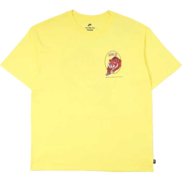 Nike Nike T Shirts Men's Yellow Crew Neck Moderate Straight Fit