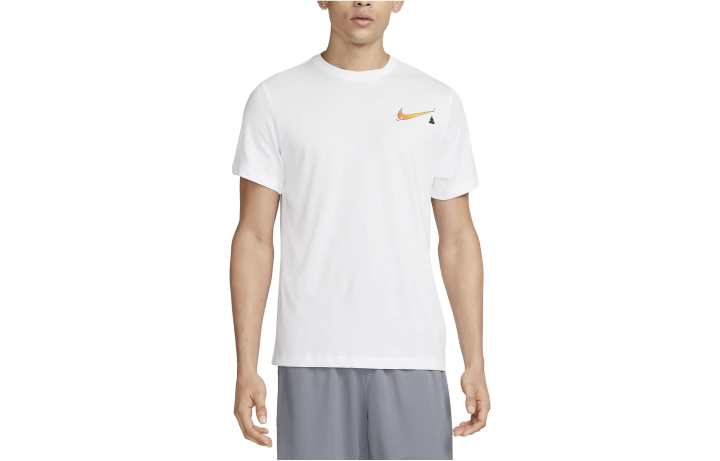 Nike Nike T Shirts Men's White Crew Neck Moderate Straight Fit