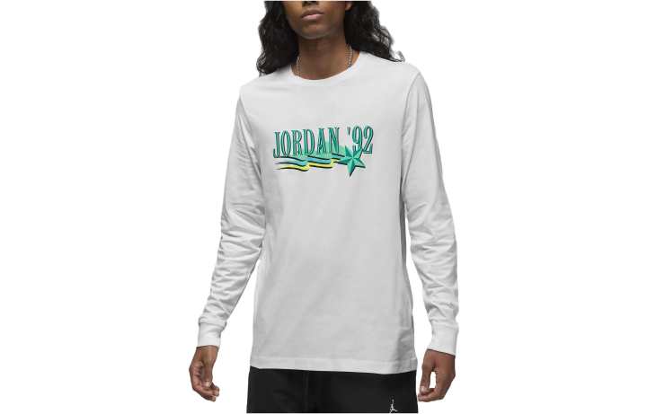 Nike Nike T Shirts Men's White Crew Neck Moderate Straight Fit