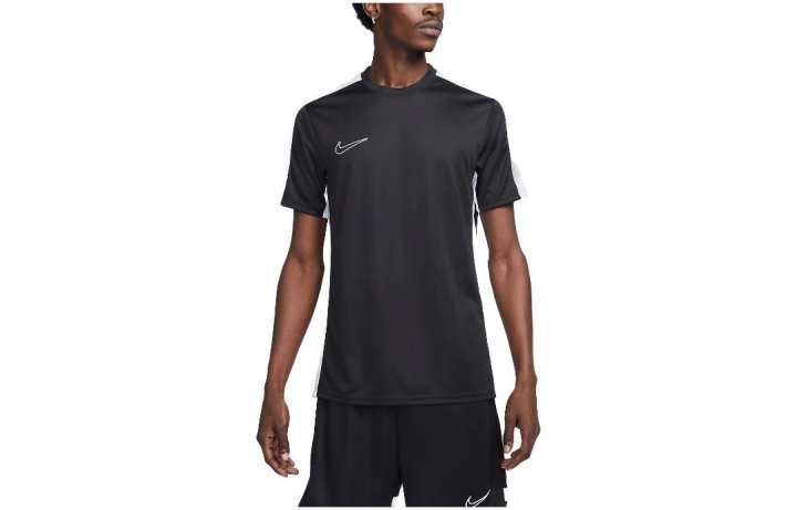 Nike Nike T Shirts Men's Black Crew Neck Moderate Straight Fit
