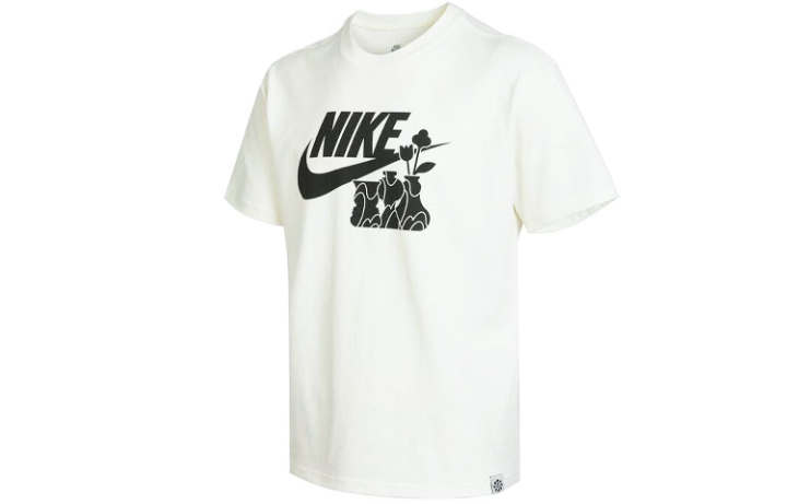 Nike Nike T Shirts Men's White Crew Neck Moderate Straight Fit