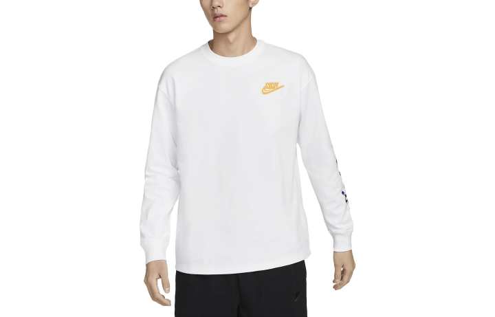 Nike Nike T Shirts Men's White Crew Neck Moderate Straight Fit