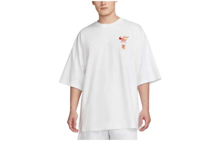 Nike Nike T Shirts Men's White Crew Neck Moderate Straight Fit
