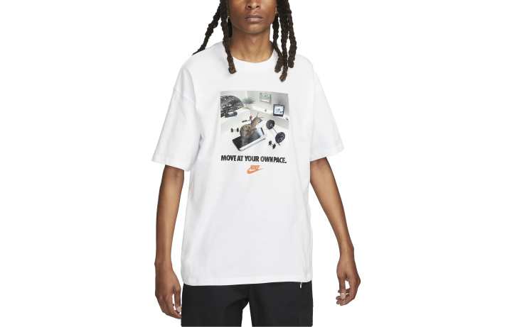 Nike Nike T Shirts Men's White Crew Neck Moderate Straight Fit
