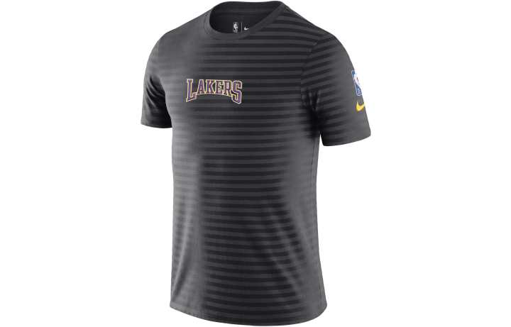 Nike Nike T Shirts Men's Crew Neck Moderate Straight Fit