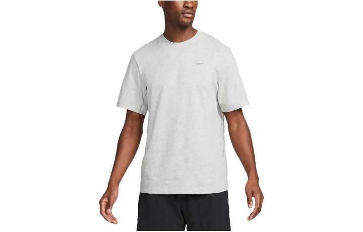 Nike Nike Primary Men's Dri-FIT Short-Sleeve Versatile Top