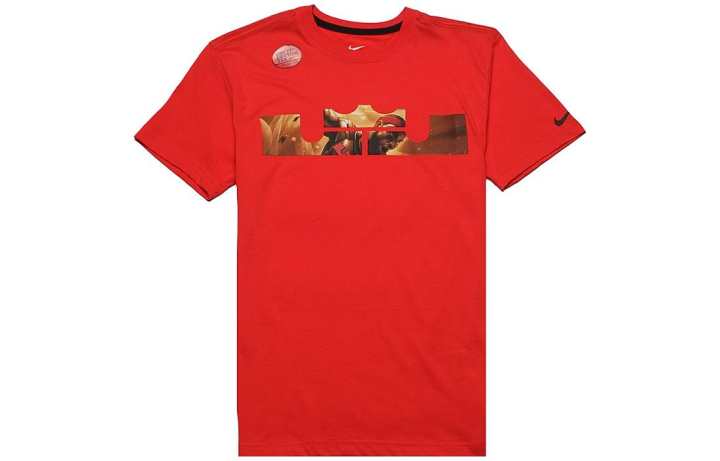 Nike Nike T Shirts Men's Red Crew Neck Moderate Straight Fit