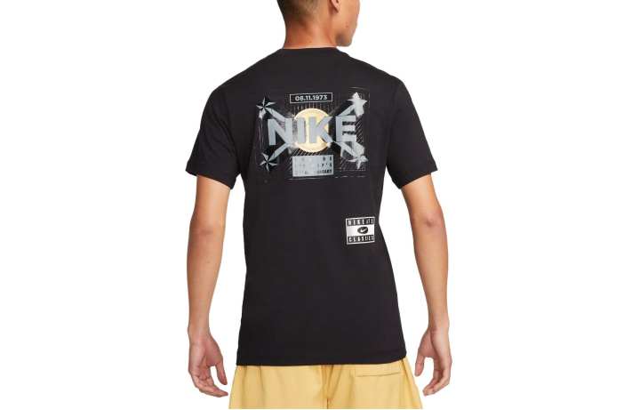 Nike Nike T Shirts Men's Black Crew Neck Moderate Straight Fit