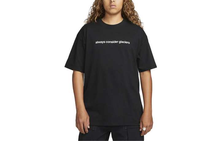 Nike Nike T Shirts Men's Black Crew Neck Moderate Straight Fit