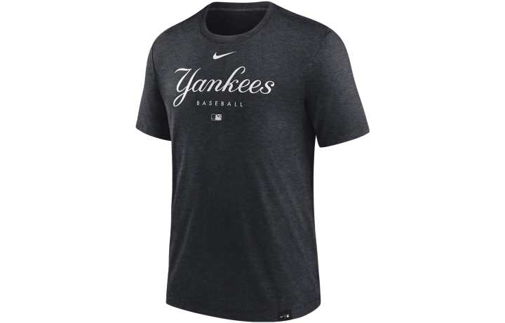 Nike Nike T Shirts Men's Black Crew Neck Moderate