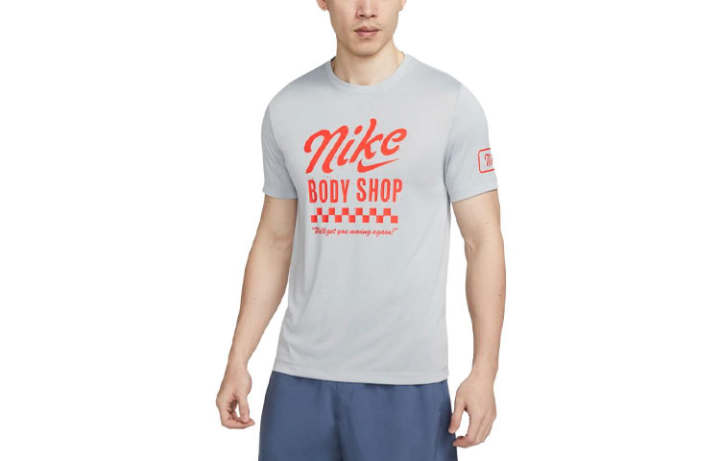 Nike Nike T Shirts Men's Silver Crew Neck Moderate Straight Fit