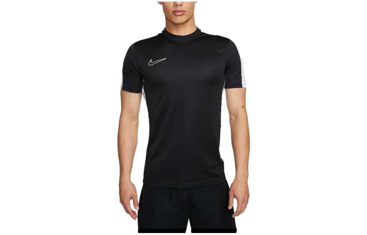 Nike Nike T Shirts Men's Black Crew Neck Moderate Straight Fit