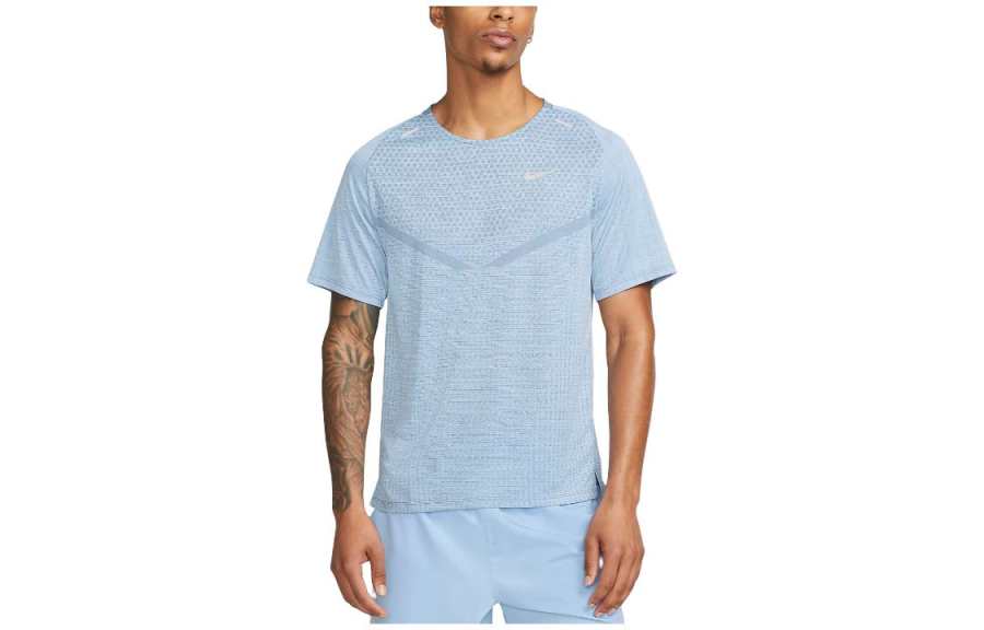 Nike Nike T Shirts Men's Sky Blue Crew Neck Moderate Straight Fit