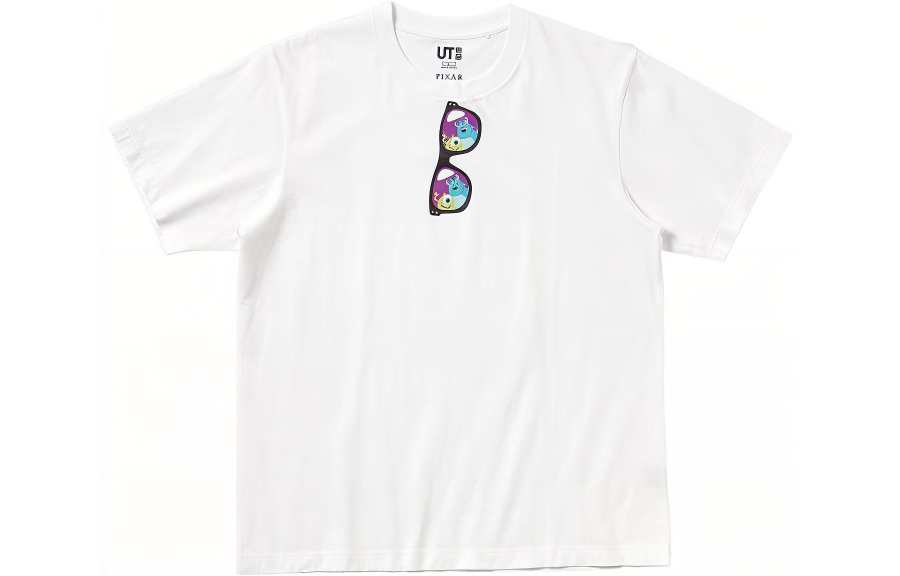 UNIQLO T Shirts Unisex White Crew Neck Moderate Straight Fit