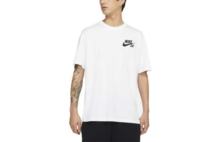 Nike Nike T Shirts Men's White Crew Neck Moderate Straight Fit