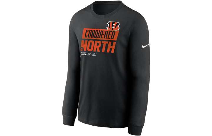 Nike Nike T Shirts Men's Black Crew Neck Moderate Straight Fit