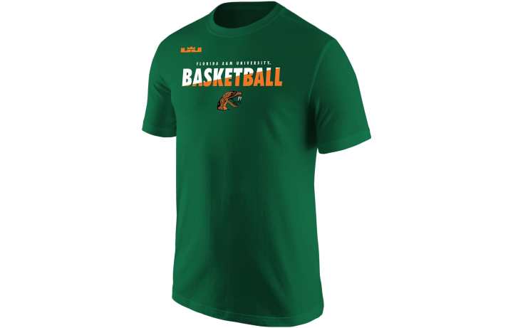 Nike Nike T Shirts Men's Green Crew Neck Moderate Straight Fit
