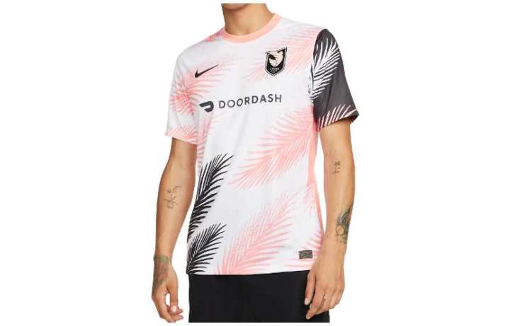 Nike Nike T Shirts Men's Multicolor Crew Neck Moderate Straight Fit