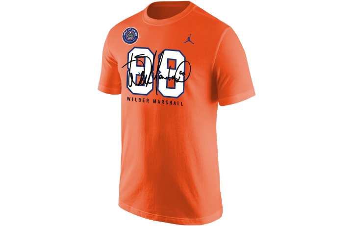 Nike Nike T Shirts Men's Orange Crew Neck Moderate Straight Fit