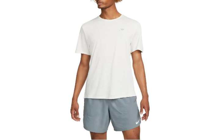 Nike Nike T Shirts Men's Light Ore Woody Brown Crew Neck Moderate Straight Fit