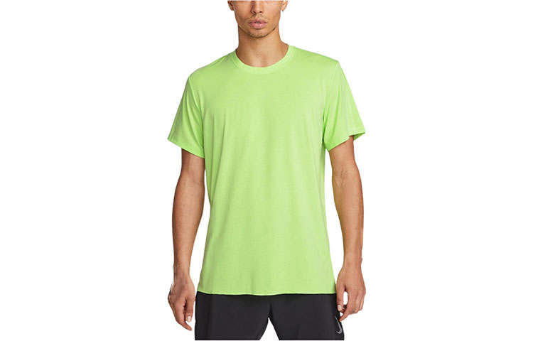 Nike Nike T Shirts Men's Green Crew Neck Moderate Straight Fit