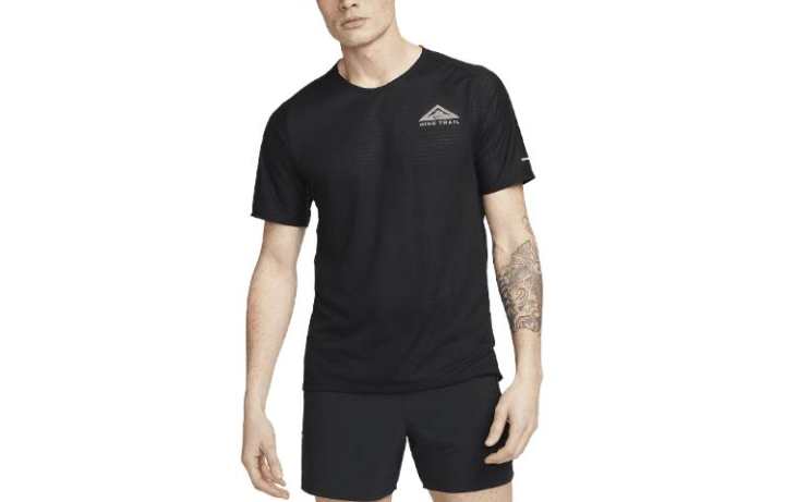 Nike Nike Trail Solar Chase Men's Dri-FIT Short-Sleeve Running Top