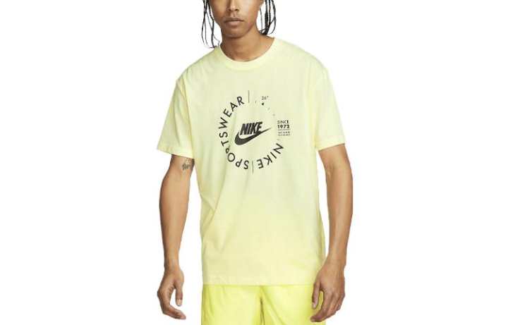 Nike Nike T Shirts Men's Yellow Crew Neck Moderate Straight Fit