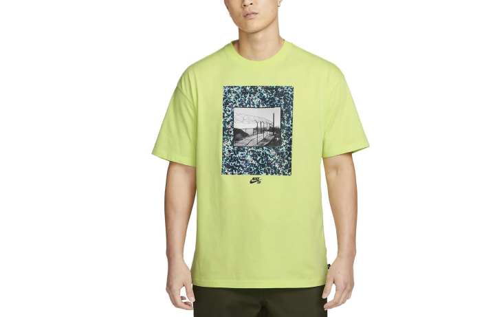 Nike Nike T Shirts Men's Light Lemon Crew Neck Moderate Straight Fit