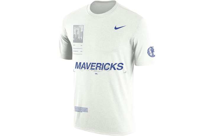 Nike Nike T Shirts Men's White Crew Neck Moderate Straight Fit