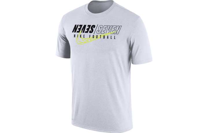 Nike Nike T Shirts Men's White Crew Neck Moderate Straight Fit