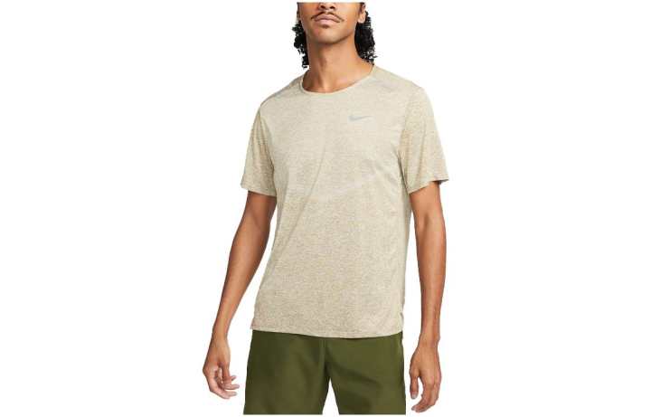 Nike Nike T Shirts Men's Khaki Crew Neck Moderate Straight Fit