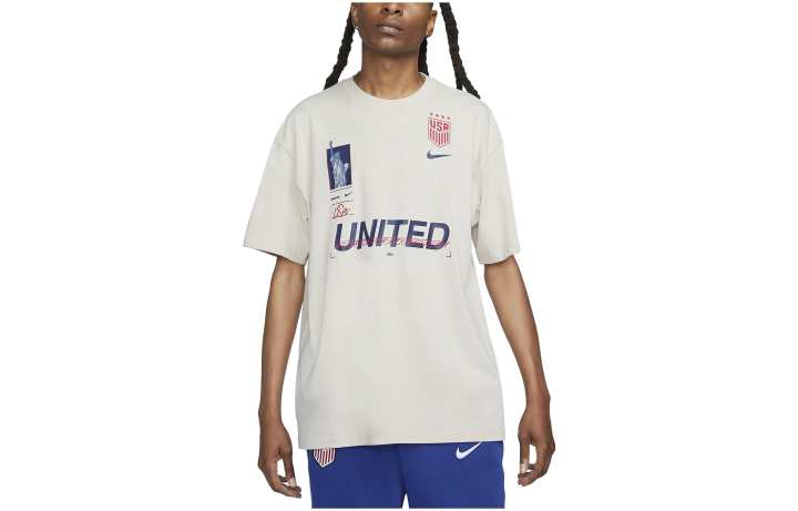 Nike Nike T Shirts Men's Ecru Crew Neck Moderate Straight Fit
