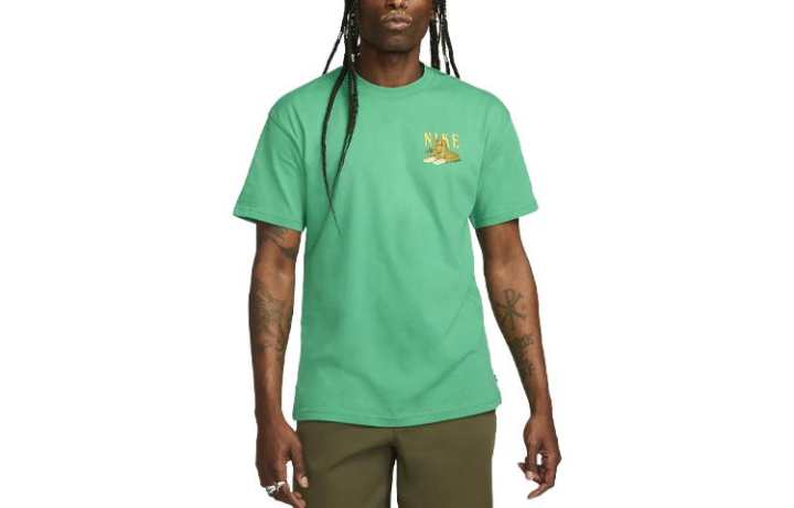 Nike Nike T Shirts Men's Green Crew Neck Moderate Straight Fit