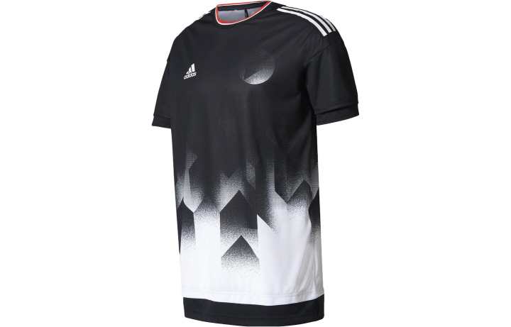 Adidas Adidas T Shirts Men's Black Crew Neck Moderate Straight Fit