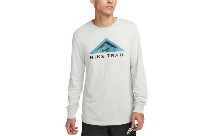 Nike Nike T Shirts Men's White Crew Neck Moderate Straight Fit