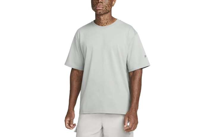 Nike Nike SPORTSWEAR TECH PACK T Shirts Men's Mica Green Crew Neck Moderate Straight Fit