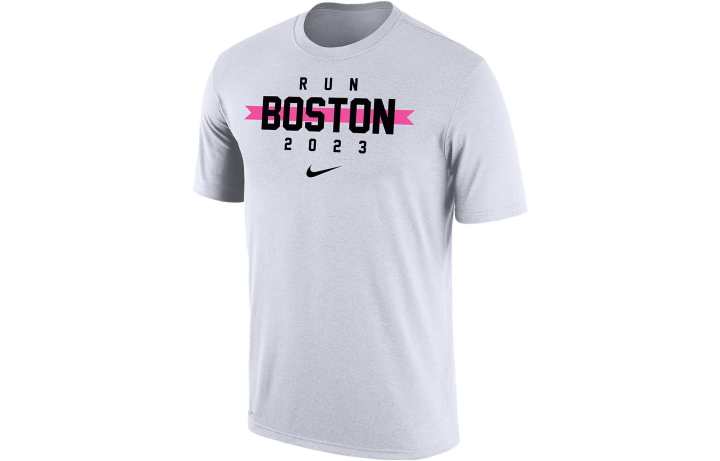 Nike Nike T Shirts Men's White Crew Neck Moderate Straight Fit