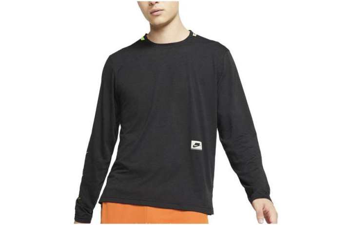 Nike Nike T Shirts Men's Black Crew Neck Moderate Straight Fit