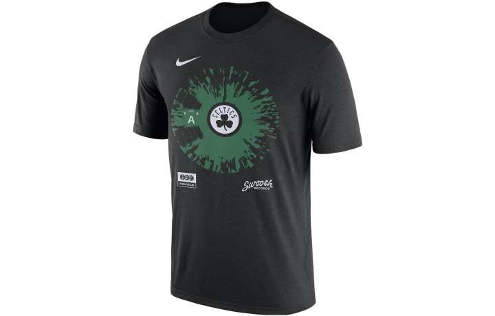 Nike Nike T Shirts Men's Black Crew Neck Moderate Straight Fit