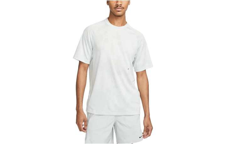 Nike Nike T Shirts Men's White Crew Neck Moderate Straight Fit